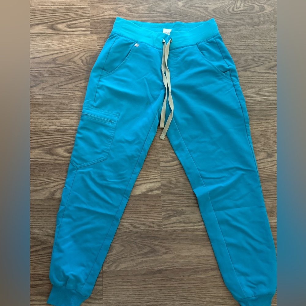Figs scrub jogger pants